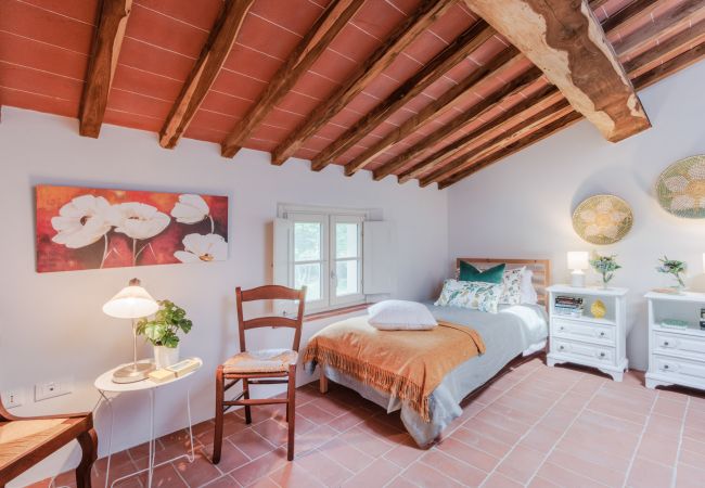 Апартаменты на San Gennaro - Casa Bellavista at Il Borghetto Farmhouse, smart, convenient rental home with shared pool in Lucca Апартаменты на San Gennaro - Casa Bellavista at Il Borghetto Farmhouse, smart, convenient rental home with shared pool in Lucca