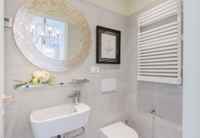 Вилла на Lucca - Villa Buonamici, a Luxury Villa with Pool in a walking distance from Lucca Вилла на Lucca - Villa Buonamici, a Luxury Villa with Pool in a walking distance from Lucca