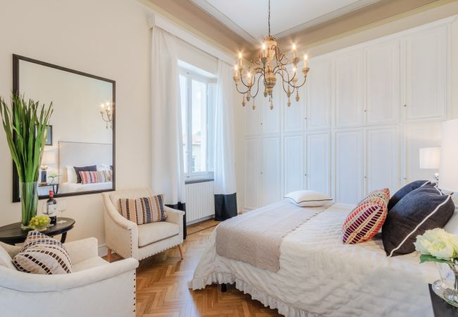 Вилла на Lucca - Villa Buonamici, a Luxury Villa with Pool in a walking distance from Lucca Вилла на Lucca - Villa Buonamici, a Luxury Villa with Pool in a walking distance from Lucca