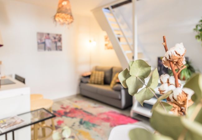 Апартаменты на Madrid - Encantadora buhardilla dúplex en el corazón de Madrid.Temporal Апартаменты на Madrid - Encantadora buhardilla dúplex en el corazón de Madrid.Temporal