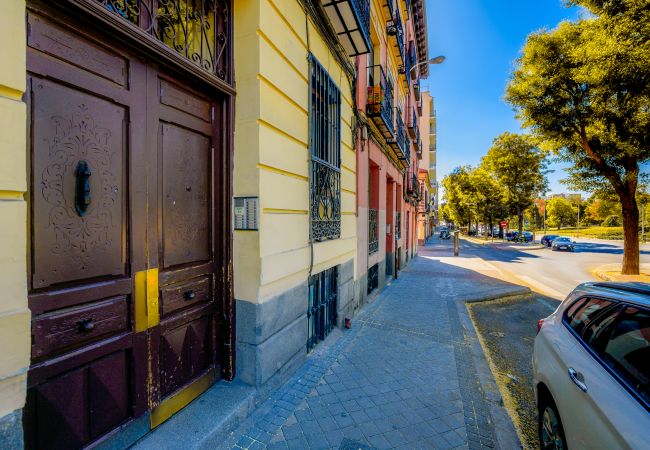 Апартаменты на Madrid - Encantadora buhardilla dúplex en el corazón de Madrid.Temporal Апартаменты на Madrid - Encantadora buhardilla dúplex en el corazón de Madrid.Temporal