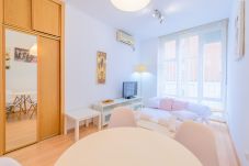 Квартира-студия на Мадрид город / Madrid - COQUETO ESTUDIO JUNTO A CUATRO TORRES E INSTITUTO DE EMPRESA