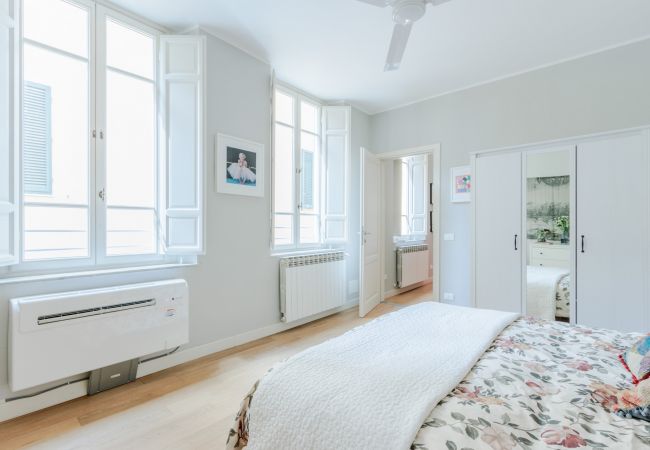 Апартаменты на Lucca - Miss Penny, a Welcoming Modern  2 Bedrooms Apartment at Piazza San Michele Апартаменты на Lucca - Miss Penny, a Welcoming Modern  2 Bedrooms Apartment at Piazza San Michele