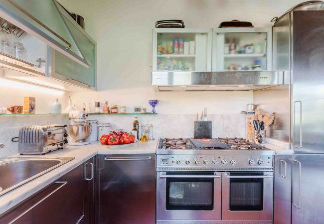 Вилла на Lucca - Villa Debby, 2 bedrooms Farmhouse with Pool on the Hills of Lucca Вилла на Lucca - Villa Debby, 2 bedrooms Farmhouse with Pool on the Hills of Lucca