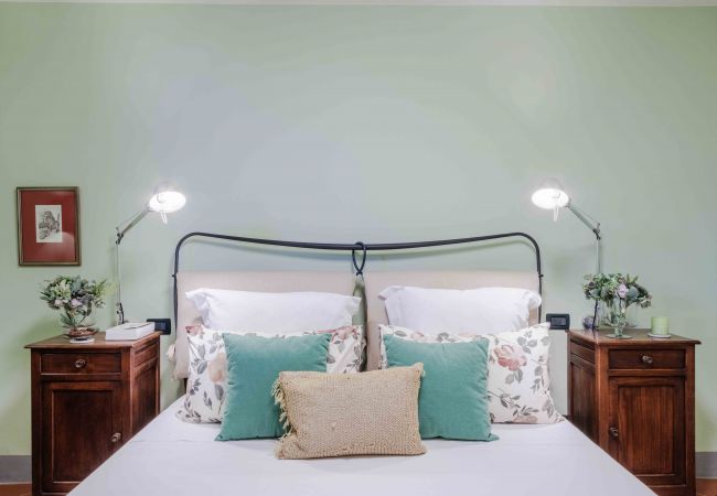 Вилла на Lucca - Villa Debby, 2 bedrooms Farmhouse with Pool on the Hills of Lucca Вилла на Lucca - Villa Debby, 2 bedrooms Farmhouse with Pool on the Hills of Lucca