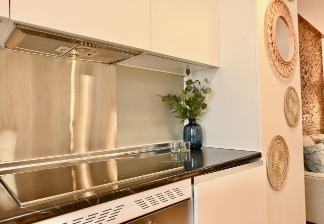 Апартаменты на Madrid - Moderno Apartamento de dos dormitorios y dos baños en Avenida América .Temporal Апартаменты на Madrid - Moderno Apartamento de dos dormitorios y dos baños en Avenida América .Temporal