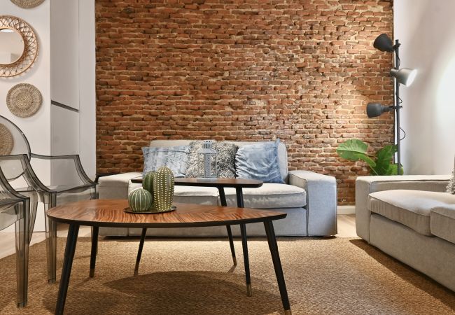 Апартаменты на Madrid - Moderno Apartamento de dos dormitorios y dos baños en Avenida América .Temporal Апартаменты на Madrid - Moderno Apartamento de dos dormitorios y dos baños en Avenida América .Temporal