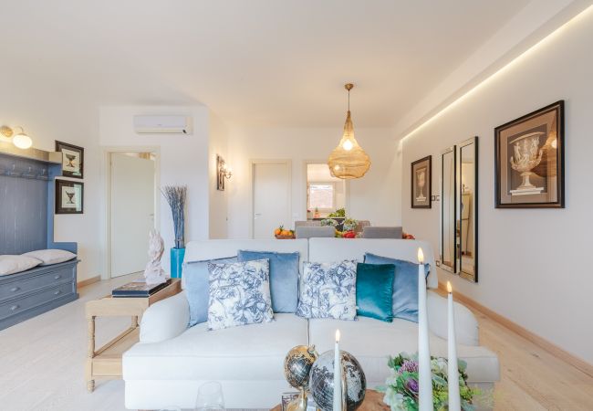 Апартаменты на Lucca - Serenity Vista Penthouse with Terrace in the City Centre of Lucca Апартаменты на Lucca - Serenity Vista Penthouse with Terrace in the City Centre of Lucca