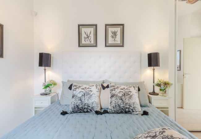 Апартаменты на Lucca - Serenity Vista Penthouse with Terrace in the City Centre of Lucca Апартаменты на Lucca - Serenity Vista Penthouse with Terrace in the City Centre of Lucca