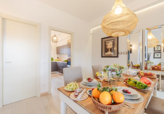 Апартаменты на Lucca - Serenity Vista Penthouse with Terrace in the City Centre of Lucca Апартаменты на Lucca - Serenity Vista Penthouse with Terrace in the City Centre of Lucca