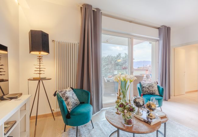 Апартаменты на Lucca - Serenity Vista Penthouse with Terrace in the City Centre of Lucca Апартаменты на Lucca - Serenity Vista Penthouse with Terrace in the City Centre of Lucca