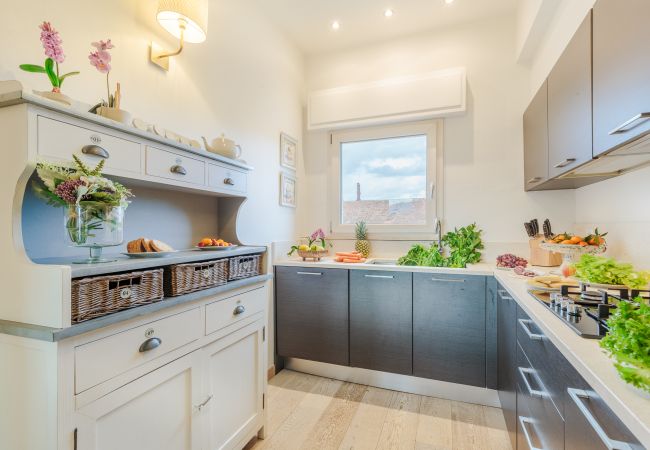 Апартаменты на Lucca - Serenity Vista Penthouse with Terrace in the City Centre of Lucca Апартаменты на Lucca - Serenity Vista Penthouse with Terrace in the City Centre of Lucca