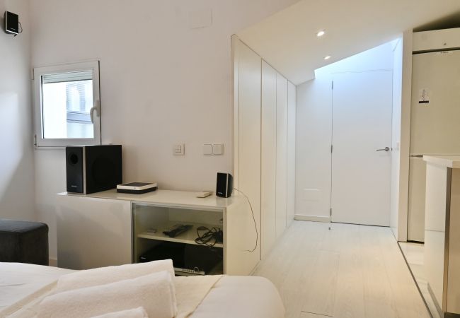 Апартаменты на Madrid - Apartamento con encanto a pocos metros de Puerta del Sol. Temporal  Апартаменты на Madrid - Apartamento con encanto a pocos metros de Puerta del Sol. Temporal