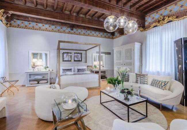 Апартаменты на Lucca - The Lucca Heritage Retreat, a Spacious Home with Outdoor inside the Walls of Lucca Апартаменты на Lucca - The Lucca Heritage Retreat, a Spacious Home with Outdoor inside the Walls of Lucca