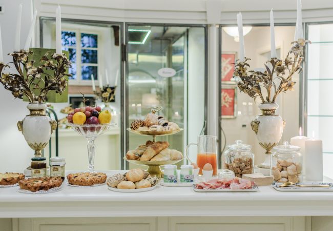 Апартаменты на Lucca - The Lucca Heritage Retreat, a Spacious Home with Outdoor inside the Walls of Lucca Апартаменты на Lucca - The Lucca Heritage Retreat, a Spacious Home with Outdoor inside the Walls of Lucca