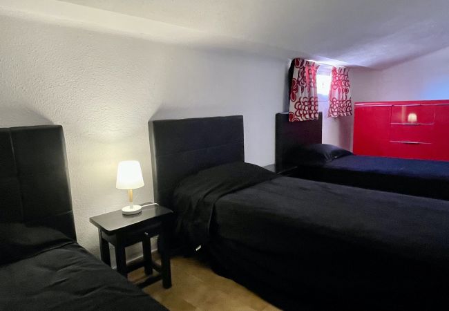 Апартаменты на Estartit - Salles Beach 44 - дуплекс с бассейном и видом на море Апартаменты на Estartit - Salles Beach 44 - дуплекс с бассейном и видом на море