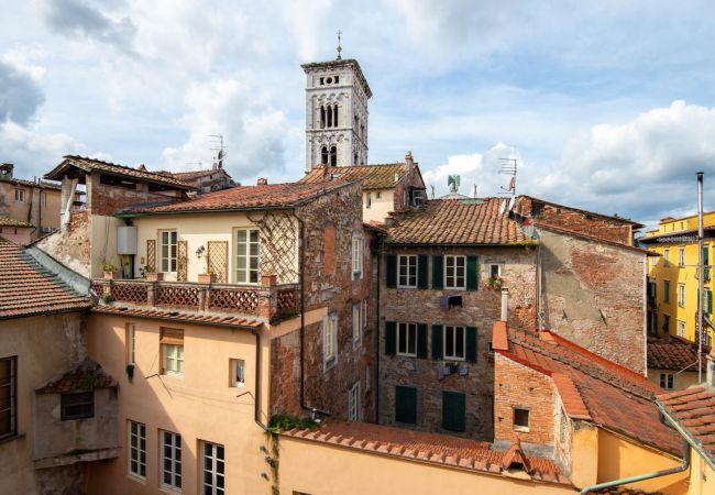 Апартаменты на Lucca - Panoramic Penthouse with Terrace, 2 bedrooms 2 bathrooms inside the Walls of Lucca Апартаменты на Lucca - Panoramic Penthouse with Terrace, 2 bedrooms 2 bathrooms inside the Walls of Lucca