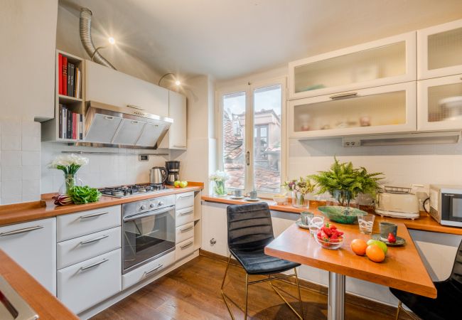 Апартаменты на Lucca - Panoramic Penthouse with Terrace, 2 bedrooms 2 bathrooms inside the Walls of Lucca Апартаменты на Lucca - Panoramic Penthouse with Terrace, 2 bedrooms 2 bathrooms inside the Walls of Lucca