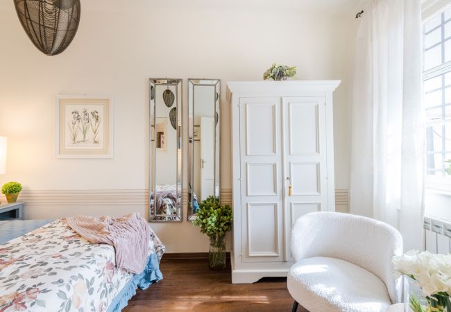 Апартаменты на Lucca - Panoramic Penthouse with Terrace, 2 bedrooms 2 bathrooms inside the Walls of Lucca Апартаменты на Lucca - Panoramic Penthouse with Terrace, 2 bedrooms 2 bathrooms inside the Walls of Lucca