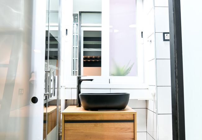 Квартира-студия на Madrid - M (RVI40) Coqueto apartamento de un dormitorio en Cuatro Caminos. Temporal Квартира-студия на Madrid - M (RVI40) Coqueto apartamento de un dormitorio en Cuatro Caminos. Temporal