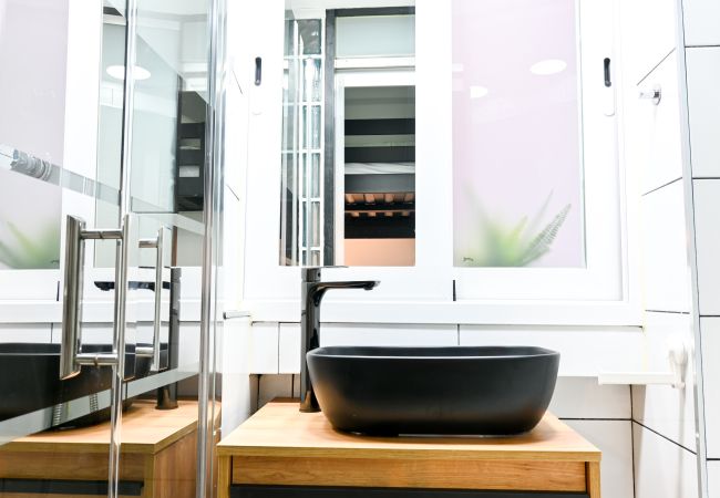 Квартира-студия на Madrid - M (RVI40) Coqueto apartamento de un dormitorio en Cuatro Caminos. Temporal Квартира-студия на Madrid - M (RVI40) Coqueto apartamento de un dormitorio en Cuatro Caminos. Temporal