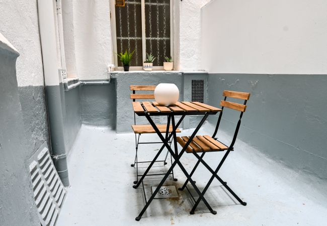Квартира-студия на Madrid - M (RVI40) Coqueto apartamento de un dormitorio en Cuatro Caminos. Temporal Квартира-студия на Madrid - M (RVI40) Coqueto apartamento de un dormitorio en Cuatro Caminos. Temporal