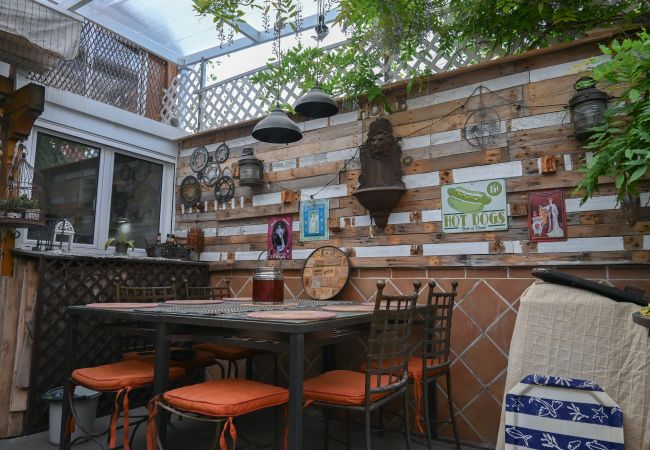 Апартаменты на Madrid - Coqueto estudio con piscina en Ciudad Lineal  Апартаменты на Madrid - Coqueto estudio con piscina en Ciudad Lineal