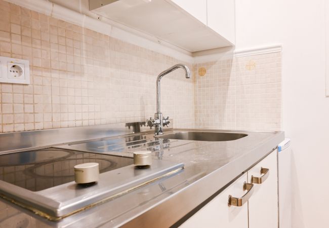 Квартира-студия на Madrid - Lindo estudio en barrio Justicia SLR16 Квартира-студия на Madrid - Lindo estudio en barrio Justicia SLR16