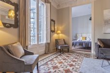 Апартаменты на Барселона / Barcelona - Flateli. Universitat