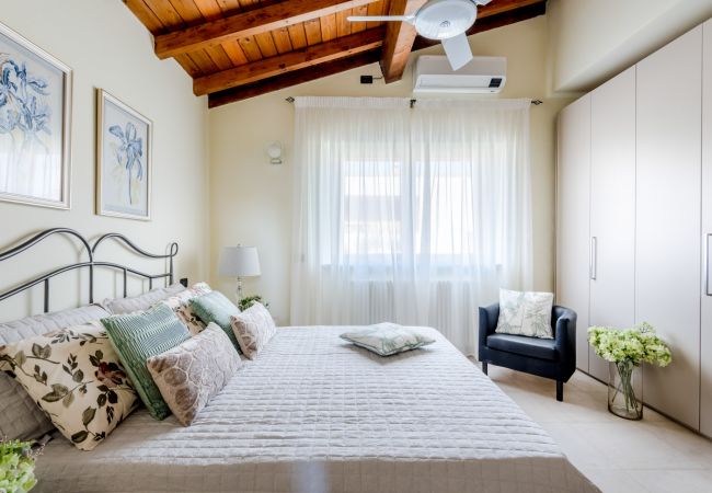 Апартаменты на Lucca - Smart Apartment with Terrace and Parking in Lucca Апартаменты на Lucca - Smart Apartment with Terrace and Parking in Lucca