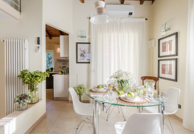 Апартаменты на Lucca - Smart Apartment with Terrace and Parking in Lucca Апартаменты на Lucca - Smart Apartment with Terrace and Parking in Lucca