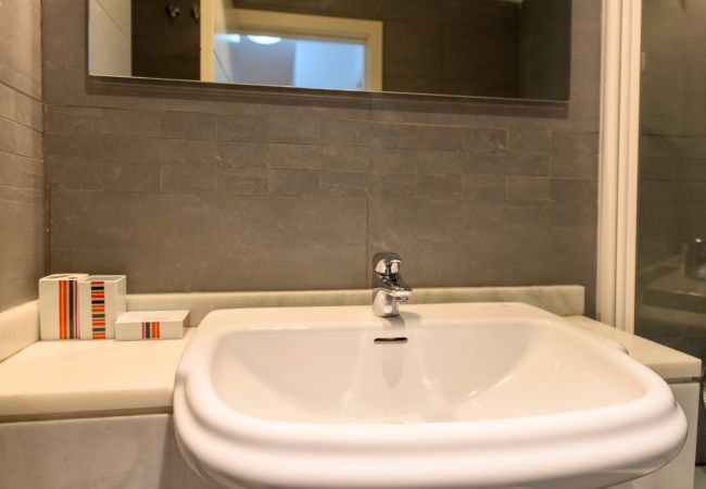 Апартаменты на Madrid - Moderno Apartamento Familiar con Terraza y Piscina en Madrid .Temporal Апартаменты на Madrid - Moderno Apartamento Familiar con Terraza y Piscina en Madrid .Temporal