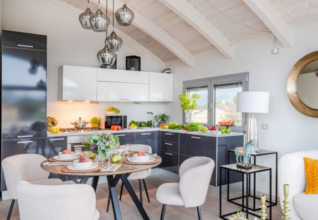 Апартаменты на Lucca - Modern Panoramic Loft with Terrace, Elevator, Parking Апартаменты на Lucca - Modern Panoramic Loft with Terrace, Elevator, Parking