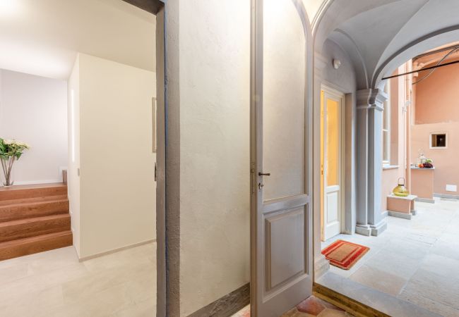 Апартаменты на Lucca - Contemporary Apartment with Private Outdoor in Lucca Апартаменты на Lucca - Contemporary Apartment with Private Outdoor in Lucca