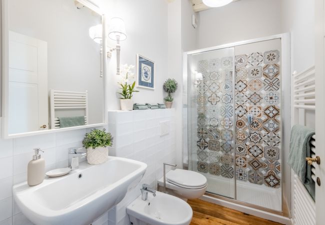 Апартаменты на Montecarlo - Contemporary 2 Bedrooms Apartment in Montecarlo Апартаменты на Montecarlo - Contemporary 2 Bedrooms Apartment in Montecarlo