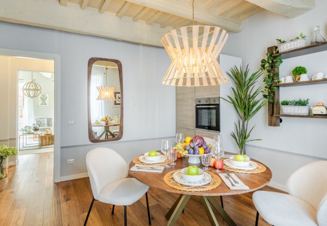 Апартаменты на Montecarlo - Contemporary 2 Bedrooms Apartment in Montecarlo Апартаменты на Montecarlo - Contemporary 2 Bedrooms Apartment in Montecarlo