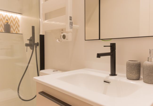 Апартаменты на Madrid - Elegante y Acogedor Apartamento con Encanto en Salamanca.Temporal Апартаменты на Madrid - Elegante y Acogedor Apartamento con Encanto en Salamanca.Temporal