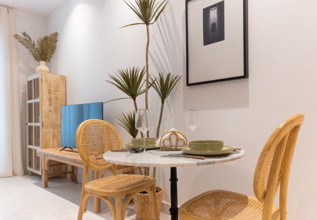 Апартаменты на Madrid - Elegante y Acogedor Apartamento con Encanto en Salamanca.Temporal Апартаменты на Madrid - Elegante y Acogedor Apartamento con Encanto en Salamanca.Temporal