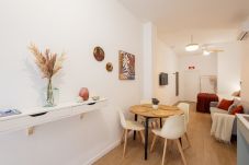 Апартаменты на Валенсия город / Valencia - Maritim Studios I | 4 Viajeros | AC-WIFI | Near Beach