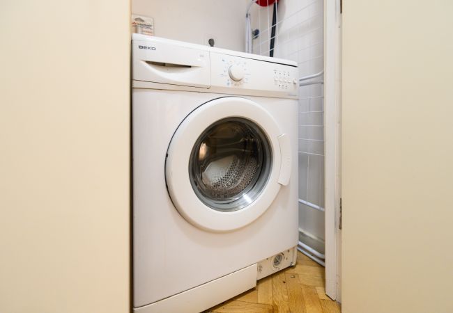 Апартаменты на Madrid - Elegante vivienda de 3 habitaciones en el centro de Madrid  Апартаменты на Madrid - Elegante vivienda de 3 habitaciones en el centro de Madrid