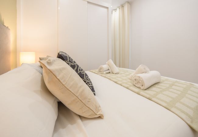 Апартаменты на Madrid - Confort y estilo urbano: tu piso perfecto con 3 habitaciones  Апартаменты на Madrid - Confort y estilo urbano: tu piso perfecto con 3 habitaciones