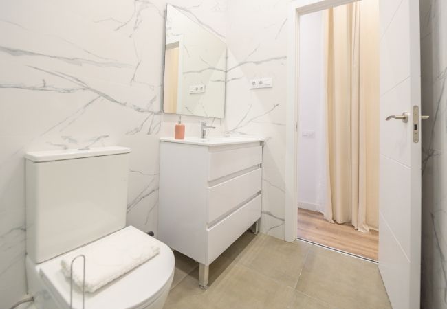 Апартаменты на Madrid - Confort y estilo urbano: tu piso perfecto con 3 habitaciones  Апартаменты на Madrid - Confort y estilo urbano: tu piso perfecto con 3 habitaciones