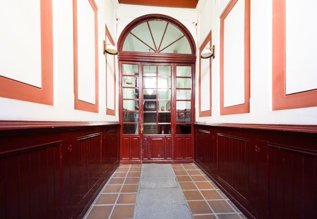 Апартаменты на Madrid - Confort y estilo urbano: tu piso perfecto con 3 habitaciones  Апартаменты на Madrid - Confort y estilo urbano: tu piso perfecto con 3 habitaciones