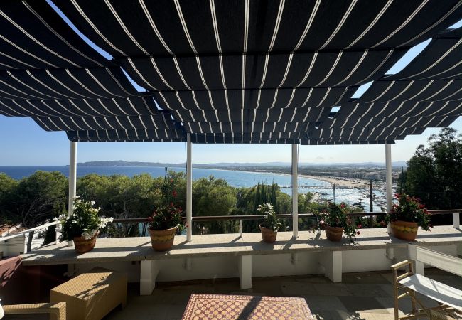 Вилла на Estartit - VILLA AZURE Вилла на Estartit - VILLA AZURE
