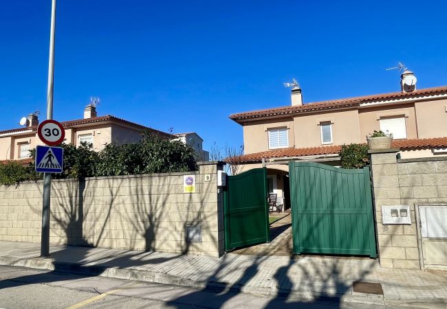 Таунхаус на L'Escala - RAMBLA MALLOLS 9, CASA LIA Таунхаус на L'Escala - RAMBLA MALLOLS 9, CASA LIA