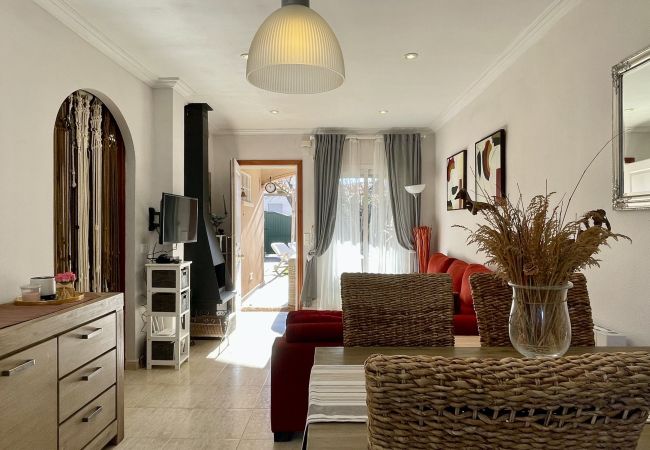 Таунхаус на L'Escala - RAMBLA MALLOLS 9, CASA LIA Таунхаус на L'Escala - RAMBLA MALLOLS 9, CASA LIA