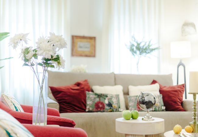 Апартаменты на Lucca - Smart Penthouse with Views over Amphiteatre Square Апартаменты на Lucca - Smart Penthouse with Views over Amphiteatre Square