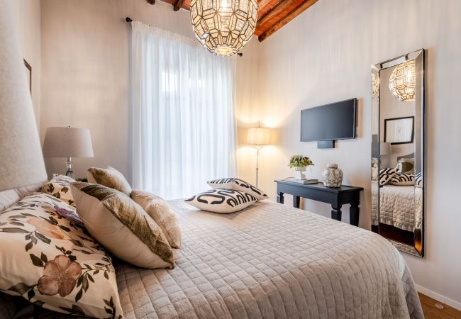 Апартаменты на Lucca - Luxury Contemporary 3 Bedrooms Apartment in Lucca Апартаменты на Lucca - Luxury Contemporary 3 Bedrooms Apartment in Lucca