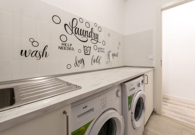 Rent by room на Madrid - Barcelona:  habitación con comodidad y zonas compartidas Gran Vía-Madrid. Temporal Rent by room на Madrid - Barcelona:  habitación con comodidad y zonas compartidas Gran Vía-Madrid. Temporal