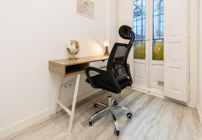 Rent by room на Madrid - Shanghái: habitación con comodidad y zonas compartidas Gran Vía-Madrid.Temporal Rent by room на Madrid - Shanghái: habitación con comodidad y zonas compartidas Gran Vía-Madrid.Temporal